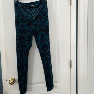 Chicos Zenergy Ankle Pants Size 12 (2)